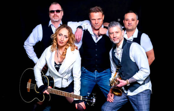 GLUTSUCHT unplugged Ensemble 589